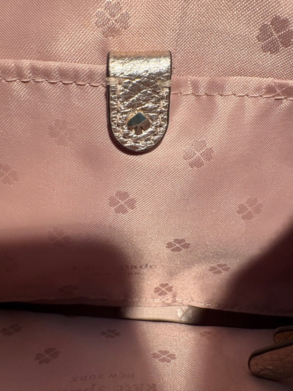 Kate Spade Rose Gold Champagne Pebbled Hobo Shoulder/Crossbody Pink Logo Lining - Picture 12 of 16